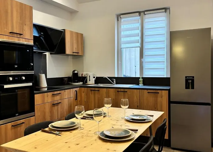 Le T2 New Hyper Center Air Conditioning *